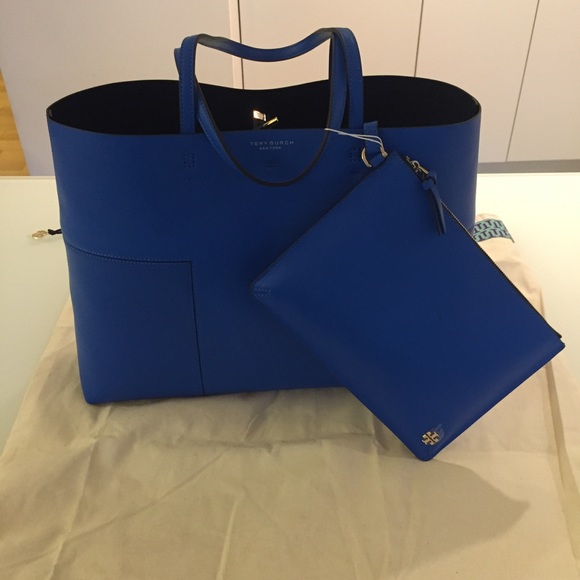 SOLD Tory Burch Block T Tote w/ Pouch - Picture 3 of 7